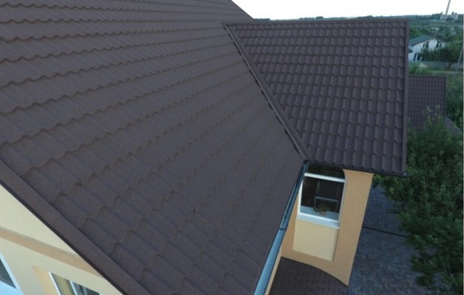 Ви зараз переглядаєте Композитна черепиця – переваги і недоліки